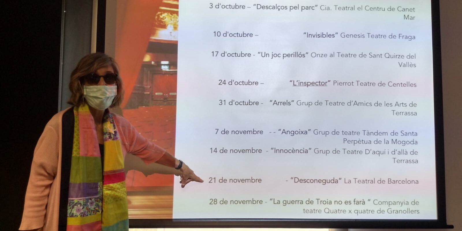 Àngels Sellés al sorteig de l’ordre de representacions del Concurs de Teatre